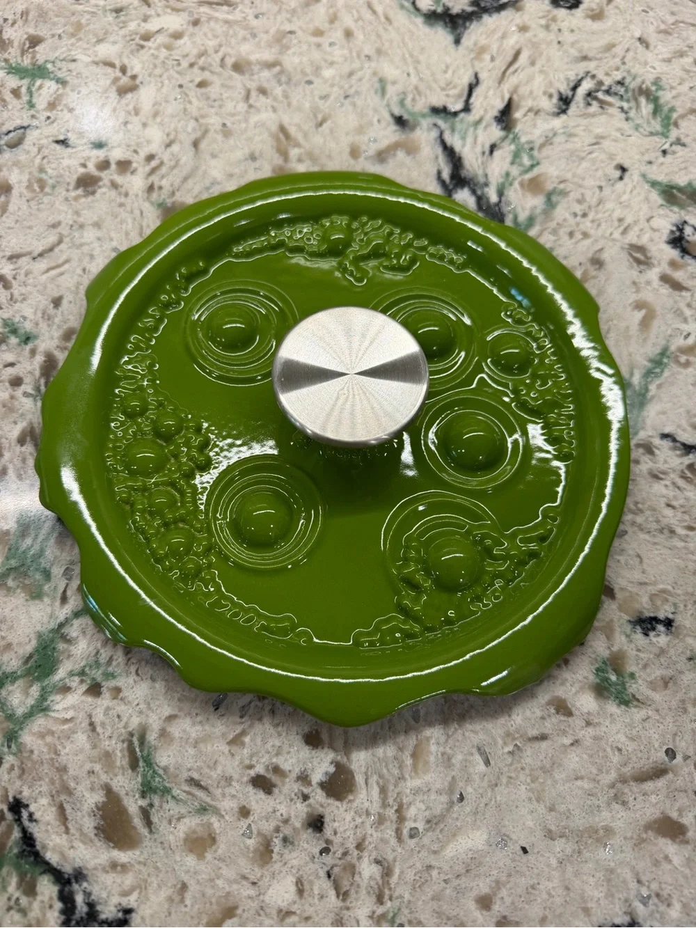 Bubbly Black Cast Iron Cauldron with Green Enamel Lid - Kitchen Cookware